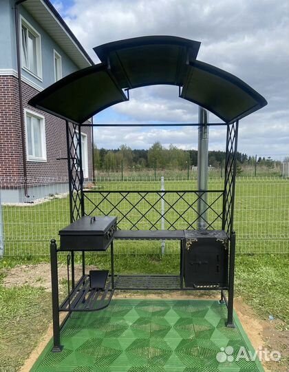 Мангал с крышей