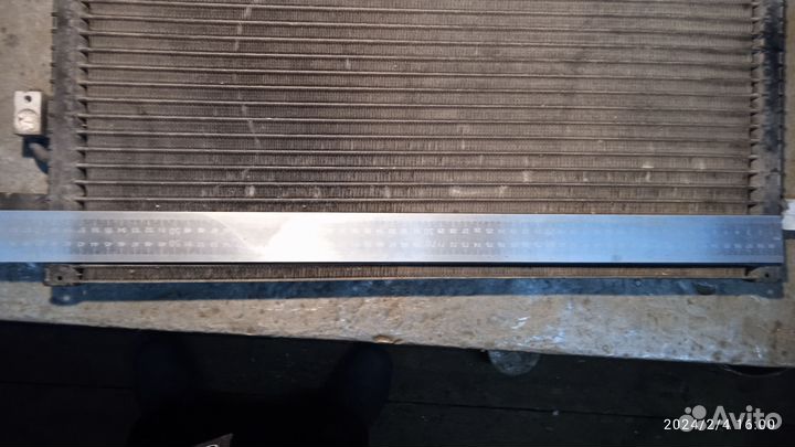 Радиатор кондиционера VW sharan