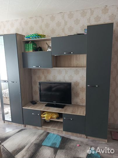 Шкаф стенка с зеркалом