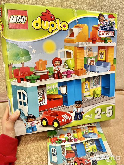 Конструктор lego duplo My Town Семейный дом 10835