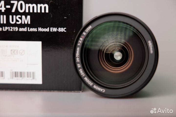 Объектив Canon EF 24-70mm f/2.8L II USM