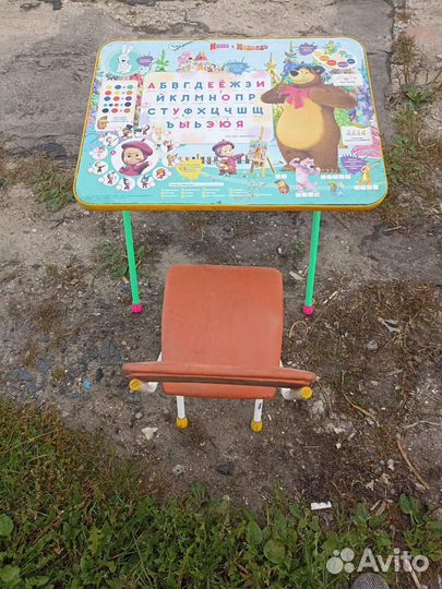 Детский стол и стул
