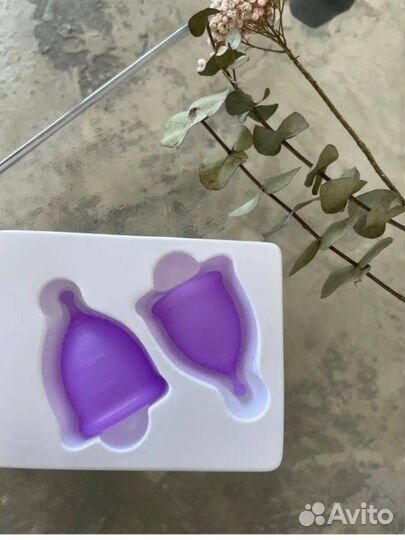 Менструальная чаша новая