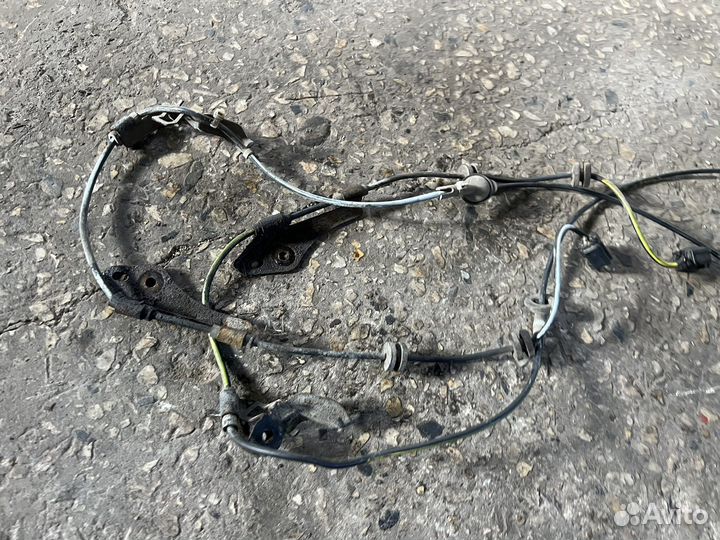 Провод задний датчика Abs Toyota Verso 09-12