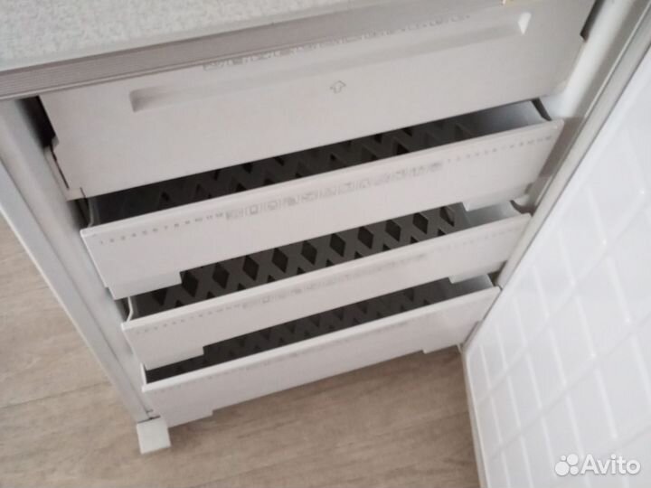 Морозильник бу Бирюса 14