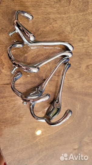 Крючки мебельные