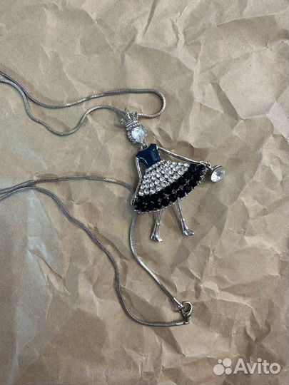 Украшение на шею - девочка