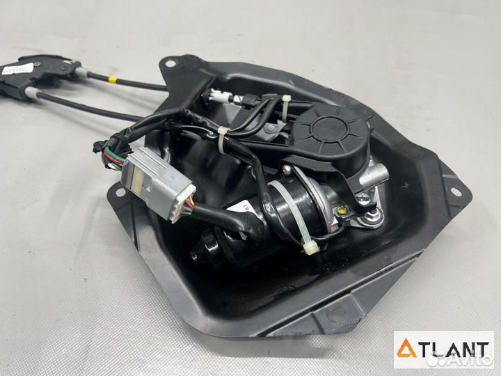 Доводчик двери задний левый nissan serena