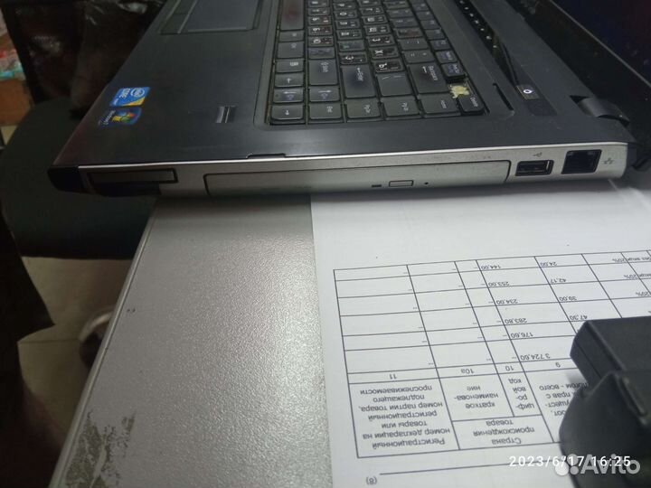 Ноутбук dell vostro