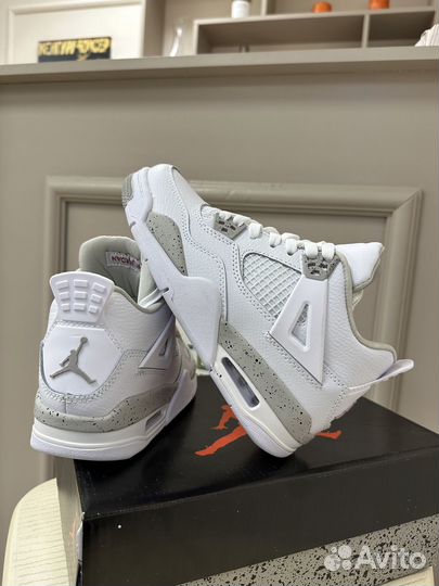 Кроссовки nike Jordan 4 retro white oreo 37 размер