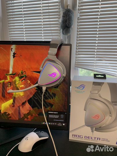 Наушники ROG detla white edition