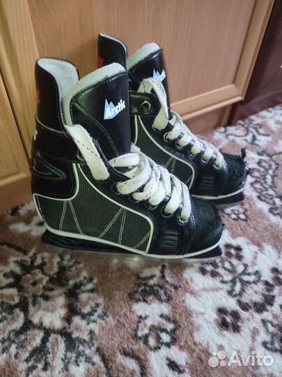 Коньки б/у, р-р 32