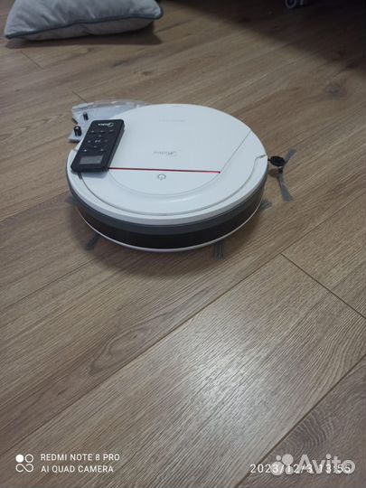 Робот пылесос