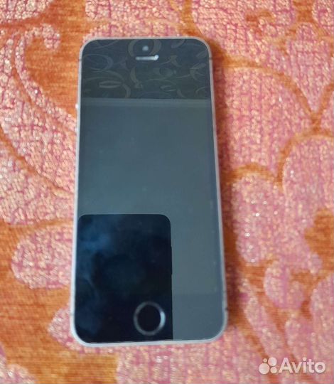 Телефон iPhone 5s