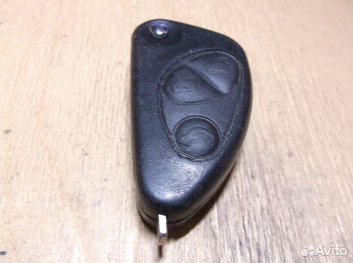 Alfa Romeo 3 button remote key CE0678 550212820008