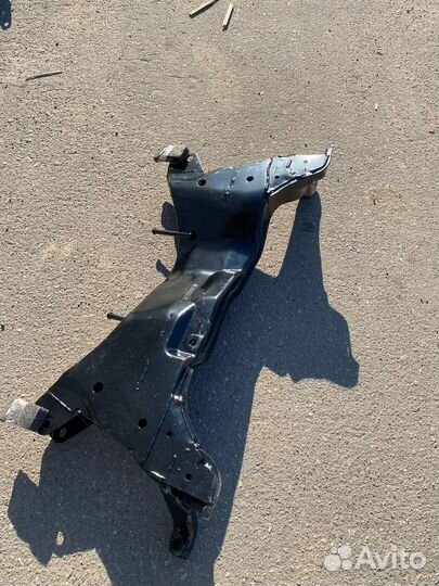 Подрамник перед. Mitsubishi Outlander 1 арт. 11700