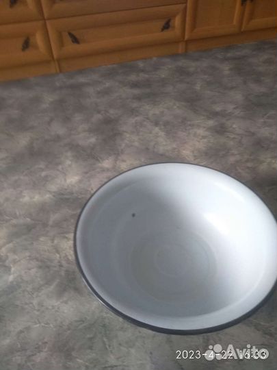 Эмалированный таз