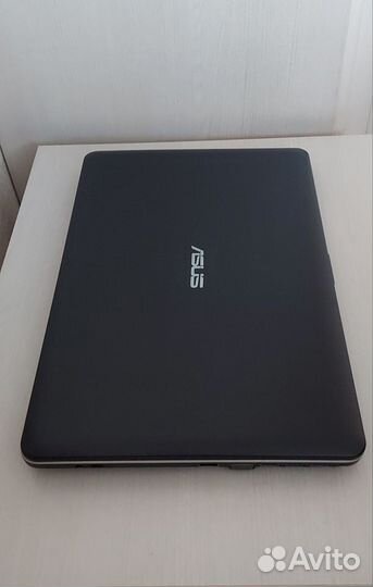 Ноутбук asus Pentium N4200 и SSD