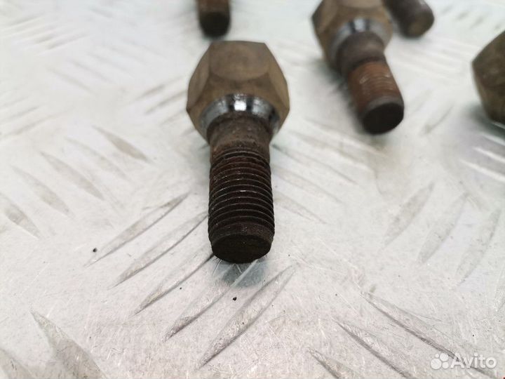 Болт Fiat Ducato 2 рест. 2002 701601139B