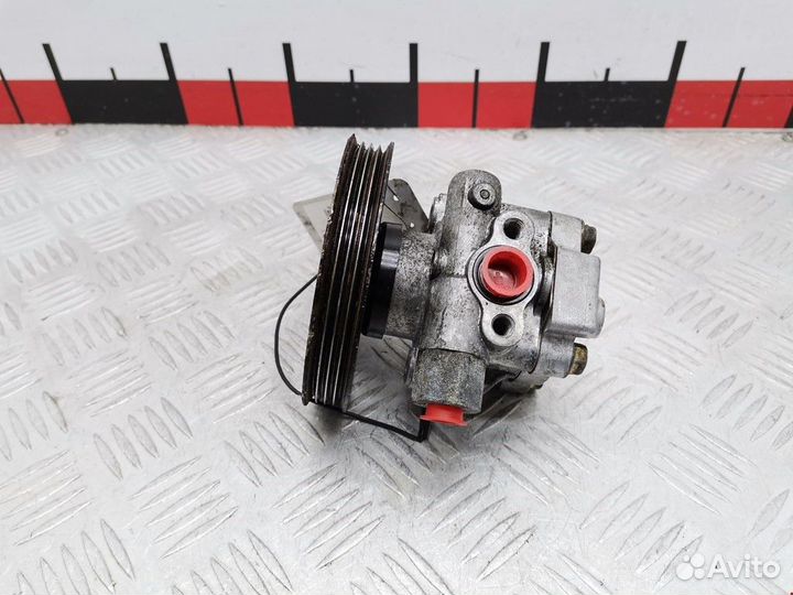 Насос гидроусилителя руля Mazda MX-3 1997
