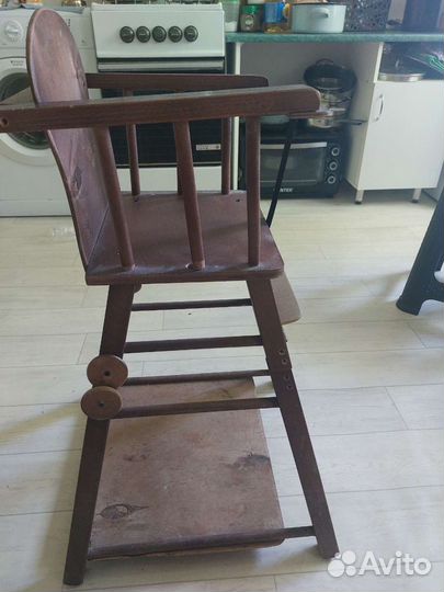 Стул для кормления