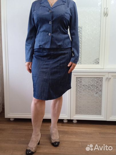 Костюм: пиджак, юбка