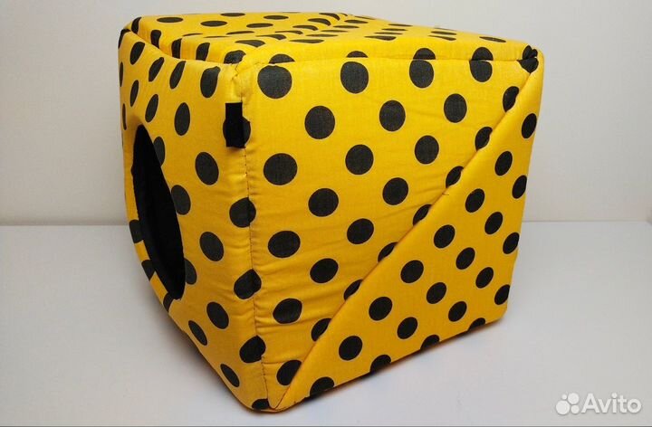 Домик лежанка для кошки и собаки 30х30х30 см