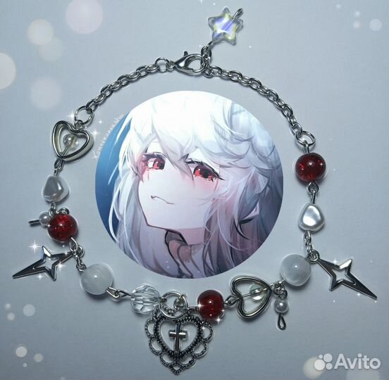 Браслет из бусин красно-белый/Украшение