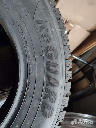 Yokohama Ice Guard IG55 205/70 R15