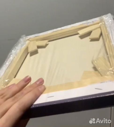 Портрет на холсте