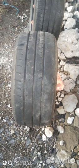 Yokohama Bluearth ES32 215/50 R17