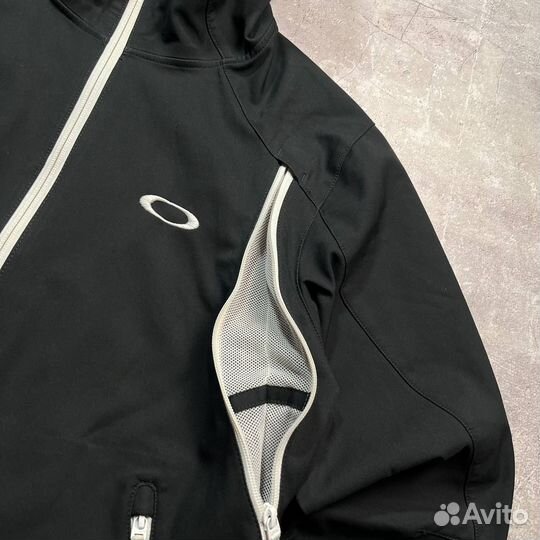 Ветровка Oakley Uptown softshell