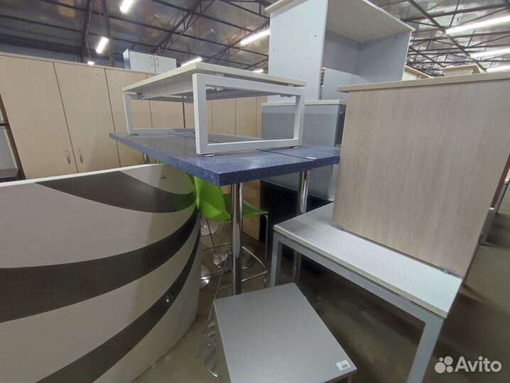 Барный стол