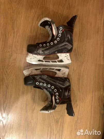 Коньки хоккейные