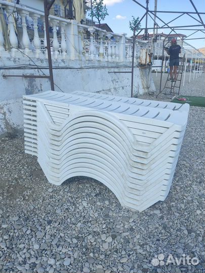 Шезлонг лежак бу