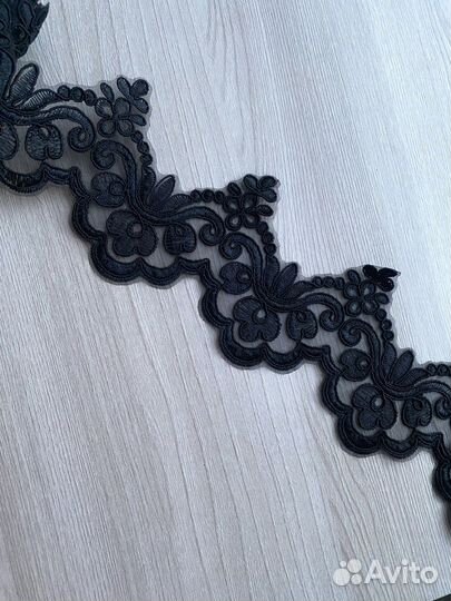 Кружево тесьма / лента кружевная