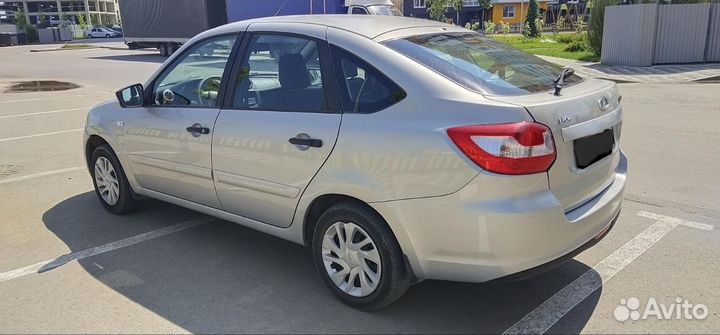 LADA Granta 1.6 МТ, 2018, 50 000 км