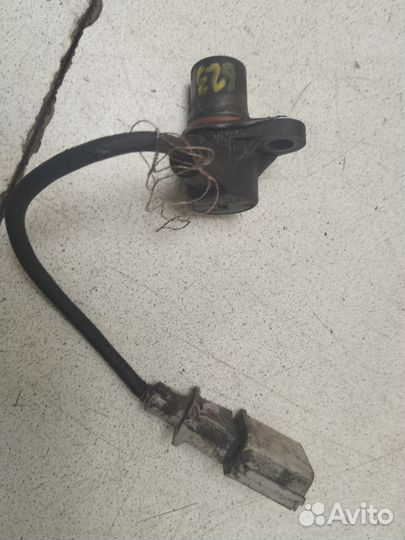 Датчик положения коленвала