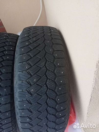 Gislaved Nord Frost 200 SUV 225/65 R17