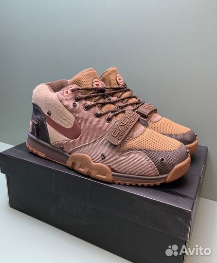 Кроссовки Nike Air Trainer 1 SP x Travis Scott