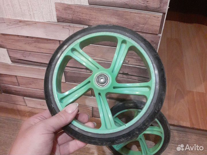 Колесо от самоката