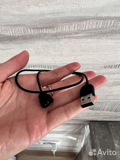 Кабель для зарядки часов