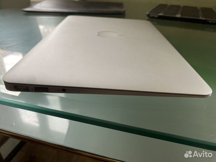Продаю macbook air