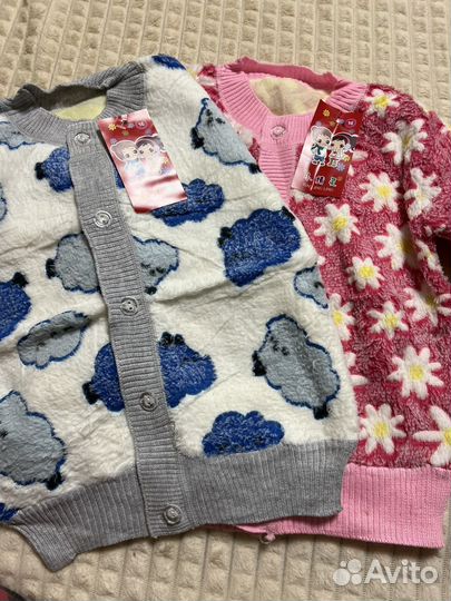 Кофточки Новые размер 104
