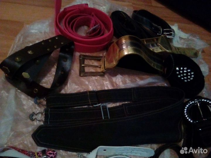 Набор женских ремней и поясов (19 предметов)