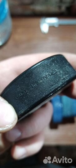 Хоккейные шайбы Словакия, шнурки, лента хоккейная