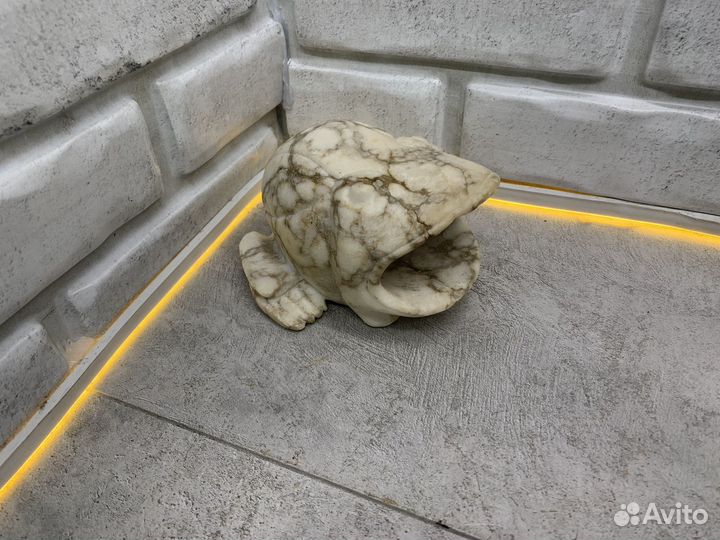 И. 12503 Пепельница лягушка камень