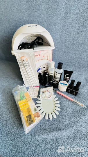 Набор новый для наращивания ногтей(маникюра)