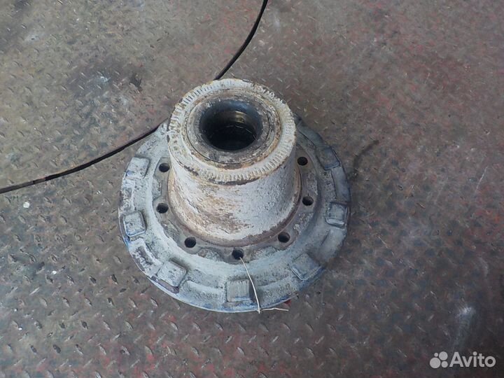 Ступица передняя Scania P,G,R series 4 series