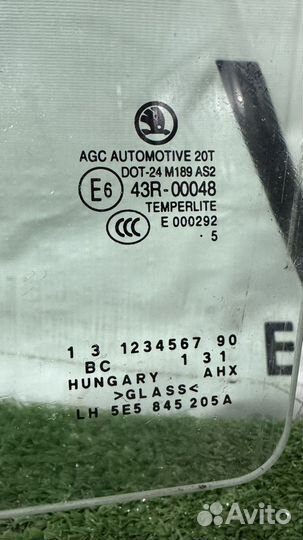 Стекло двери задней левой Skoda Octavia A7